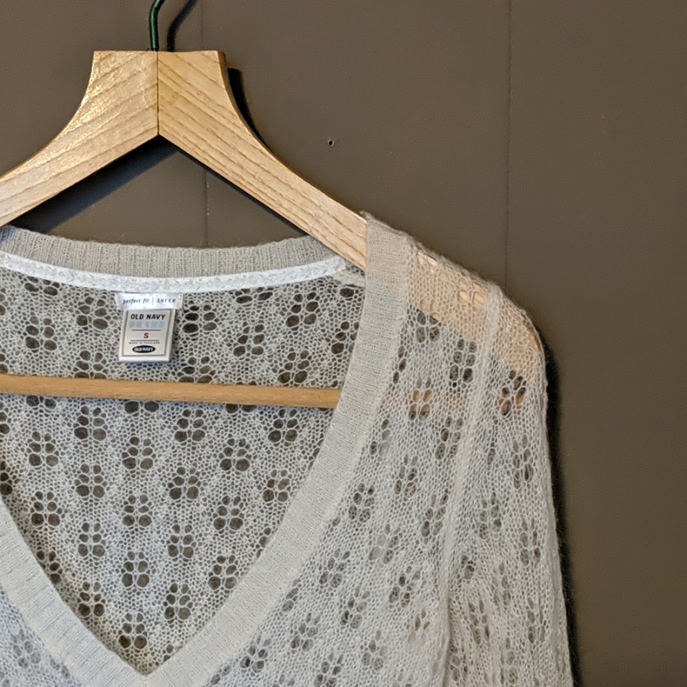Old Navy cream lace knit sweater Sz S